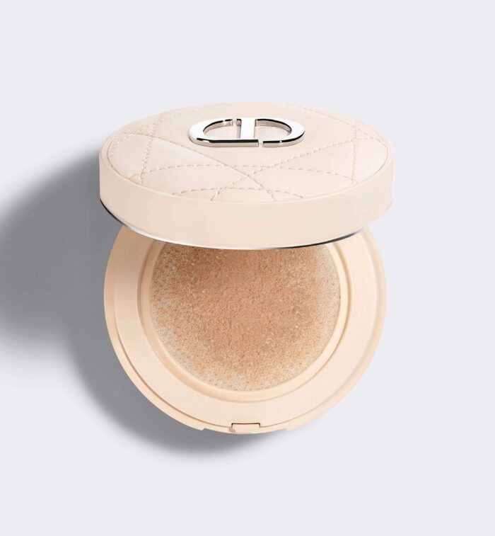 Dior Forever Cushion Powder - Image 4